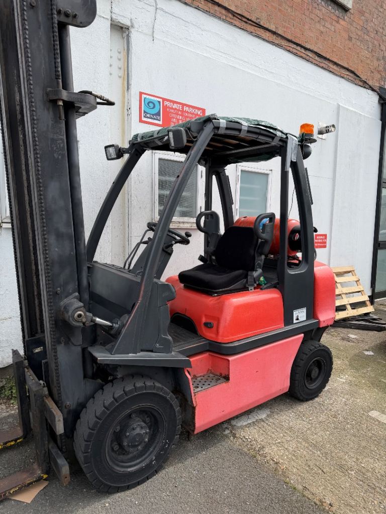 Nissan Gas Forklift In great Condition Bargain @ £2500 Plus VAT