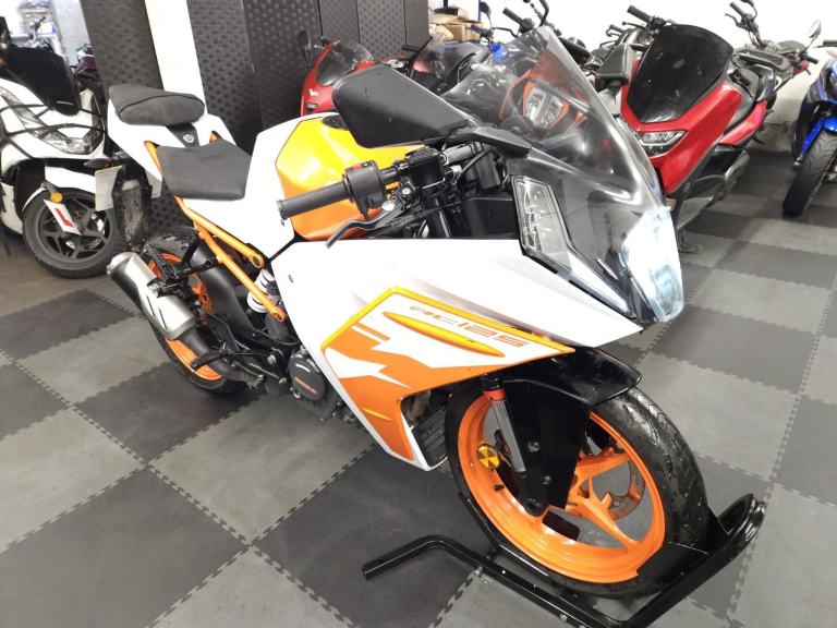KTM RC 125 2023 Low mileage 