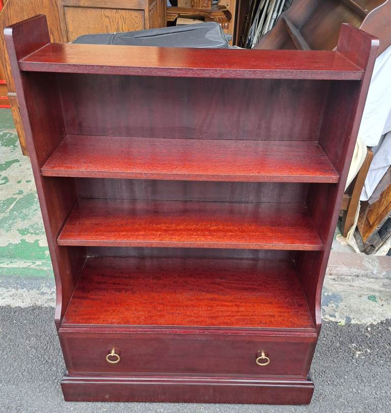 Vintage Bookcase Stag Style