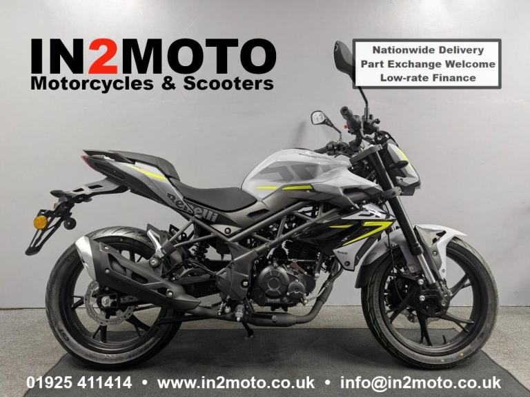 Benelli BN125 in Grey