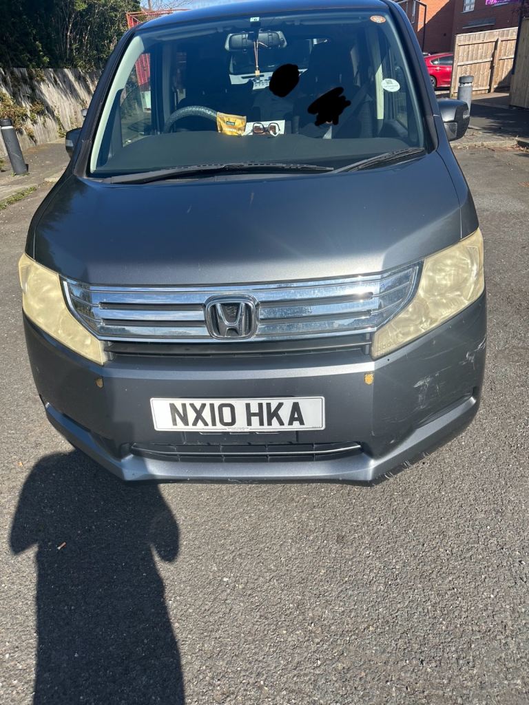 HONDA STEPWAGON 7 seater 