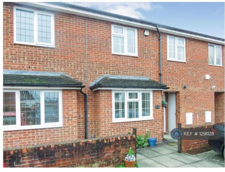 3 bedroom house in Tudor Gardens, Slough, SL1 (3 bed) (#1291128)