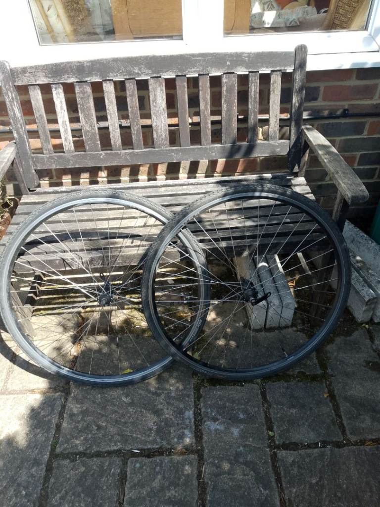 Road bike wheels