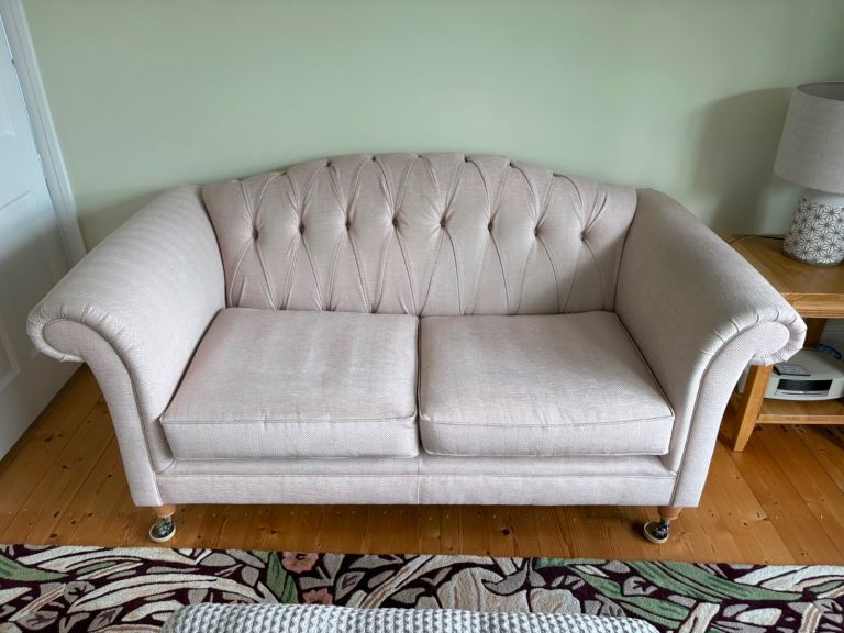 Laura Ashley Gloucester Medium 2-Seater Sofa – Edwin Blush Herringbone – Excellent Condition
