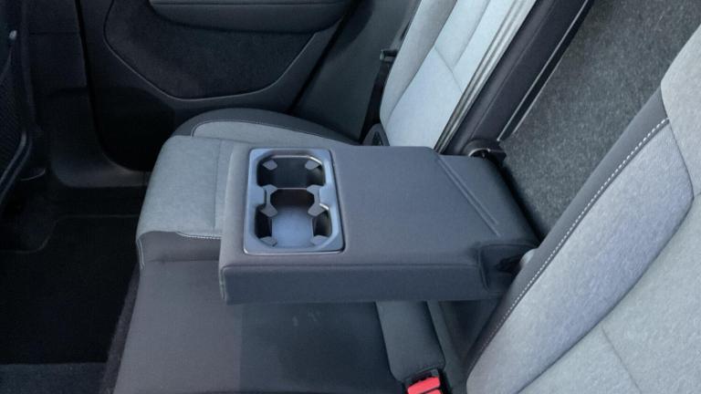 2022 Volvo XC40 Plus, B3 mild hybrid, Petrol, Dark ESTATE Petrol/Electric Hybrid Automatic