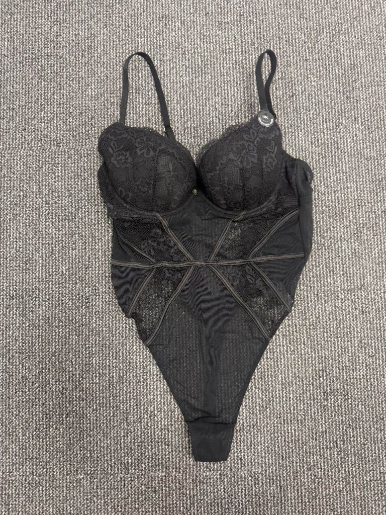 Ann Summers Sexy Lace Planet Bodysuit – Black