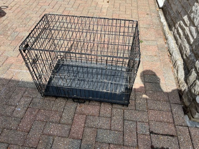 Dog crate