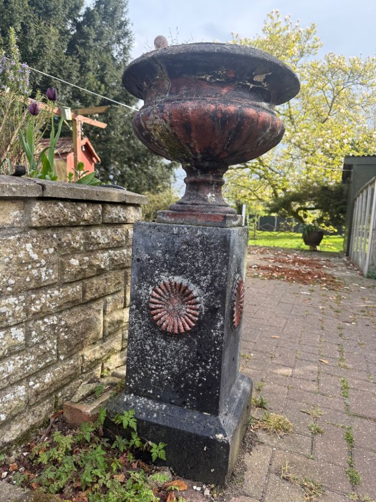 Pair of extra Large (1 metre) Classic Vase Urn Flower Planter On Plinth Stone Garden Ornament Decor