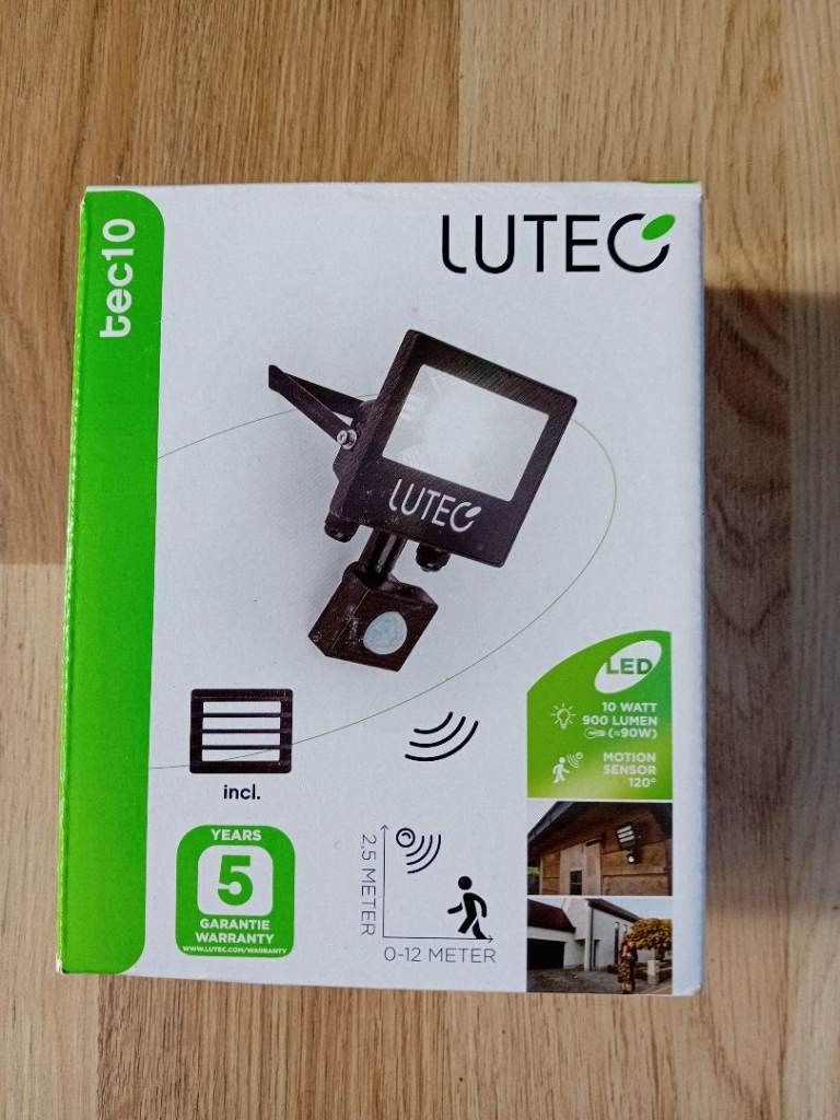Motion sensor security light black