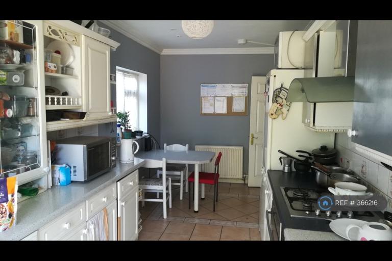 1 bedroom in Torrington Gardens, Greenford, UB6 (#366216)