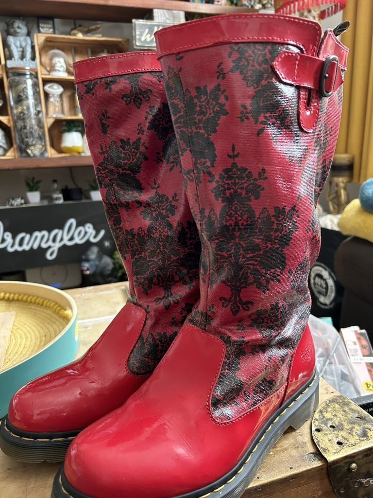 Dr Marten Nellie festival boots