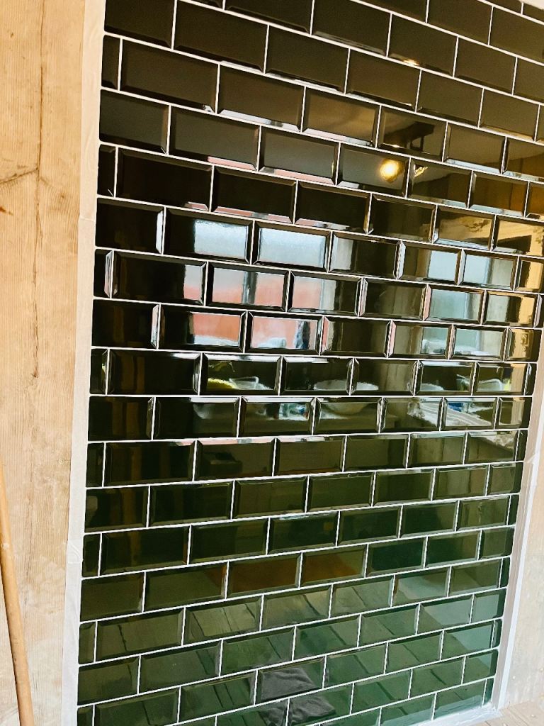 Bottle green ceramic tiles 