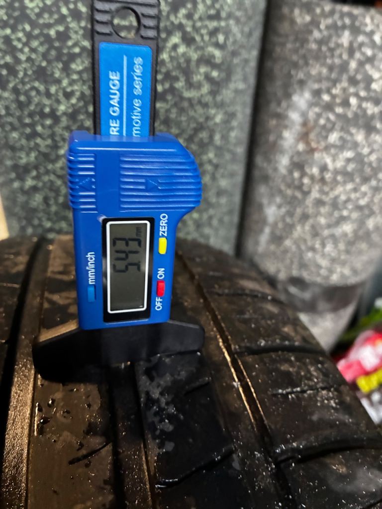 245/40/20 Nereus tyres x2 99Y