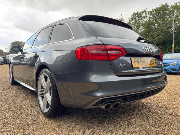 AUDI A4 AVANT 2.0 TDI S line quattro Euro 5 (s/s) 5dr 2015
