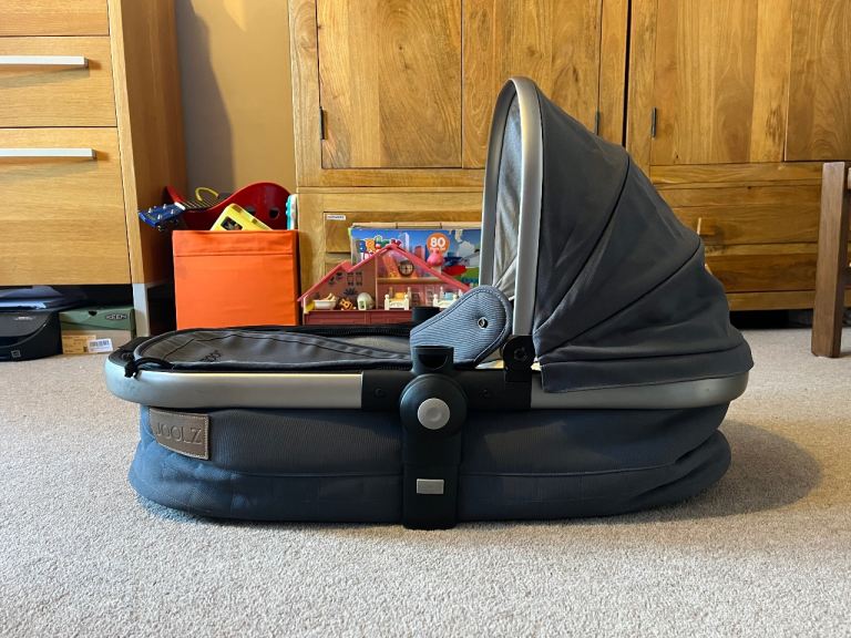 Joolz Geo Pram bassinet 