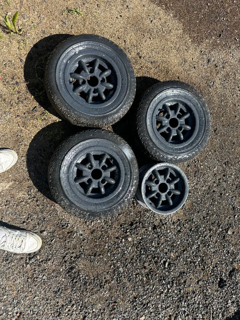 10” minilite wheels 
