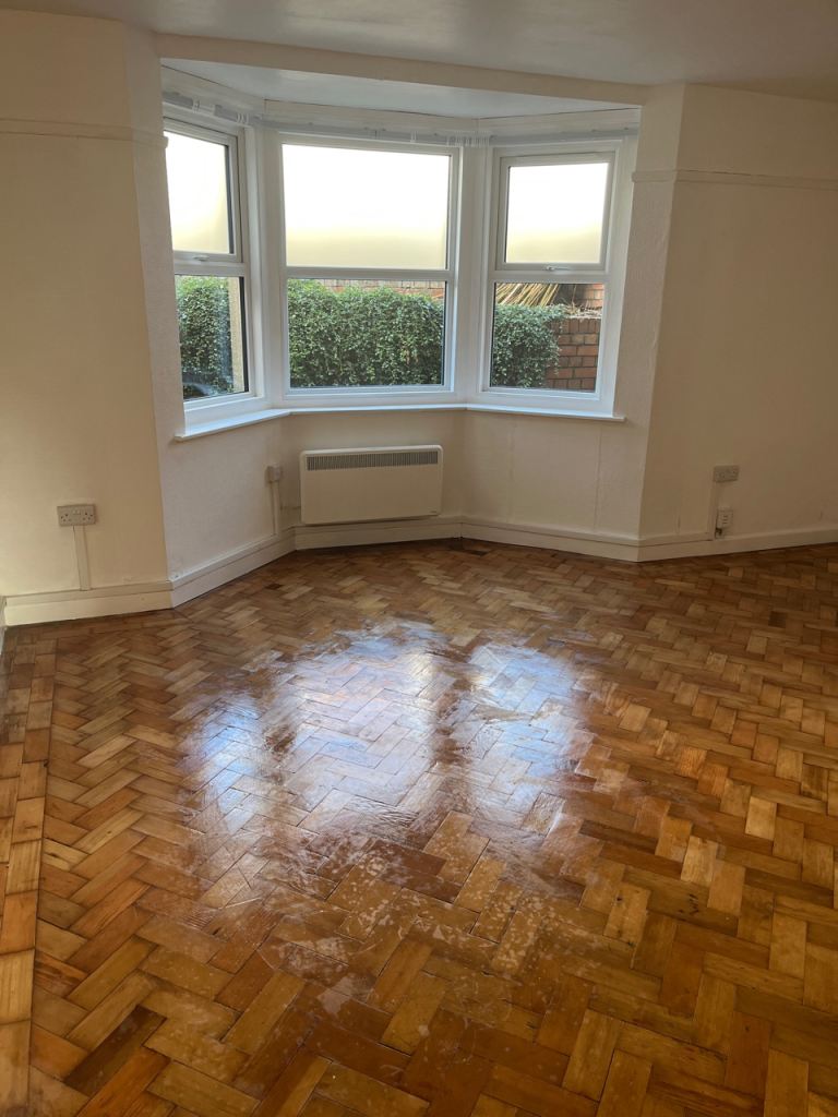 One bedroom garden flat. St Andrews