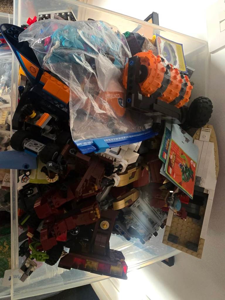 Large collection of lego 