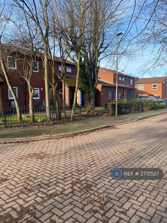 2 bedroom flat in Musgrove Close, Leicester, LE3 (2 bed) (#2772527)
