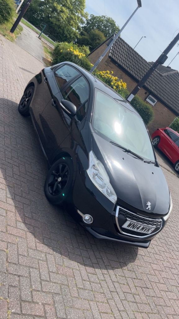 Peugeot, 208, Hatchback, 2014, Manual, 999 (cc), 5 doors