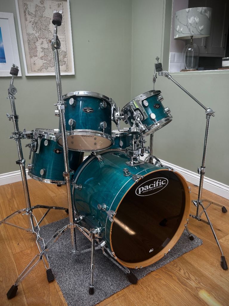 Pacific (by DW) L-Series Maple Kit | Emerald Green Gloss | Early 2000’s