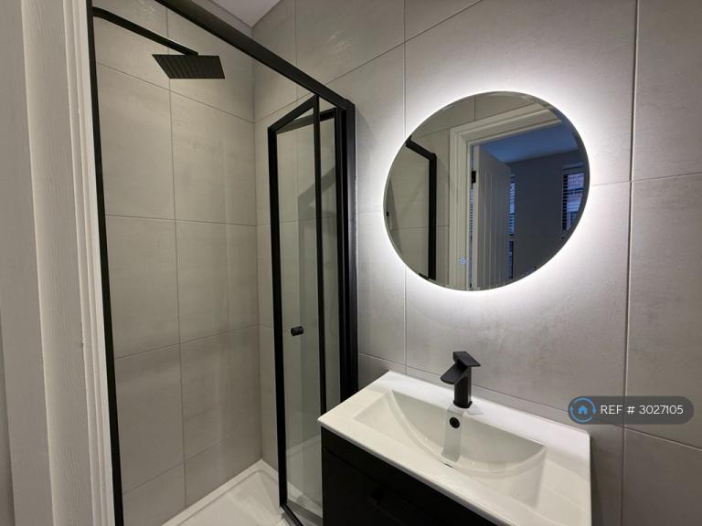 1 bedroom flat in Hall Gate, Doncaster, DN1 (1 bed) (#3027105)