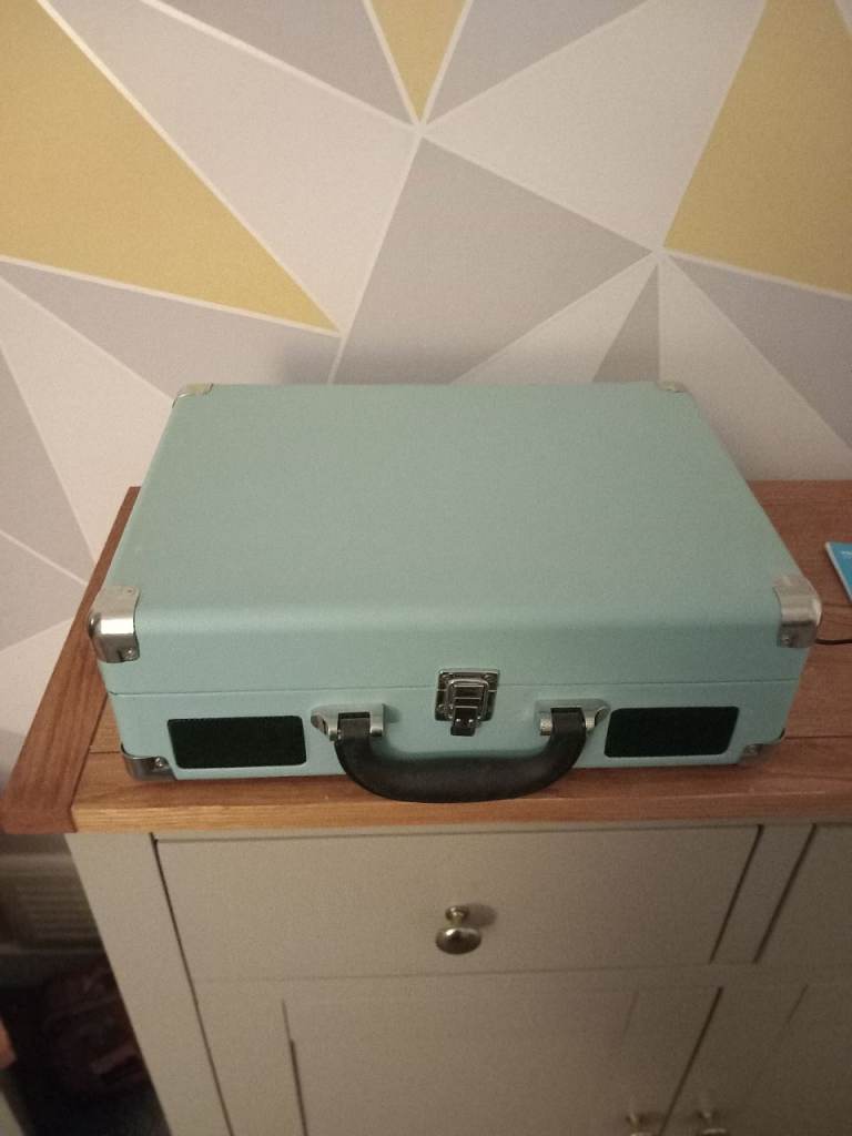 image for Intempo Pair and Play Retro Bluetooth Turnable