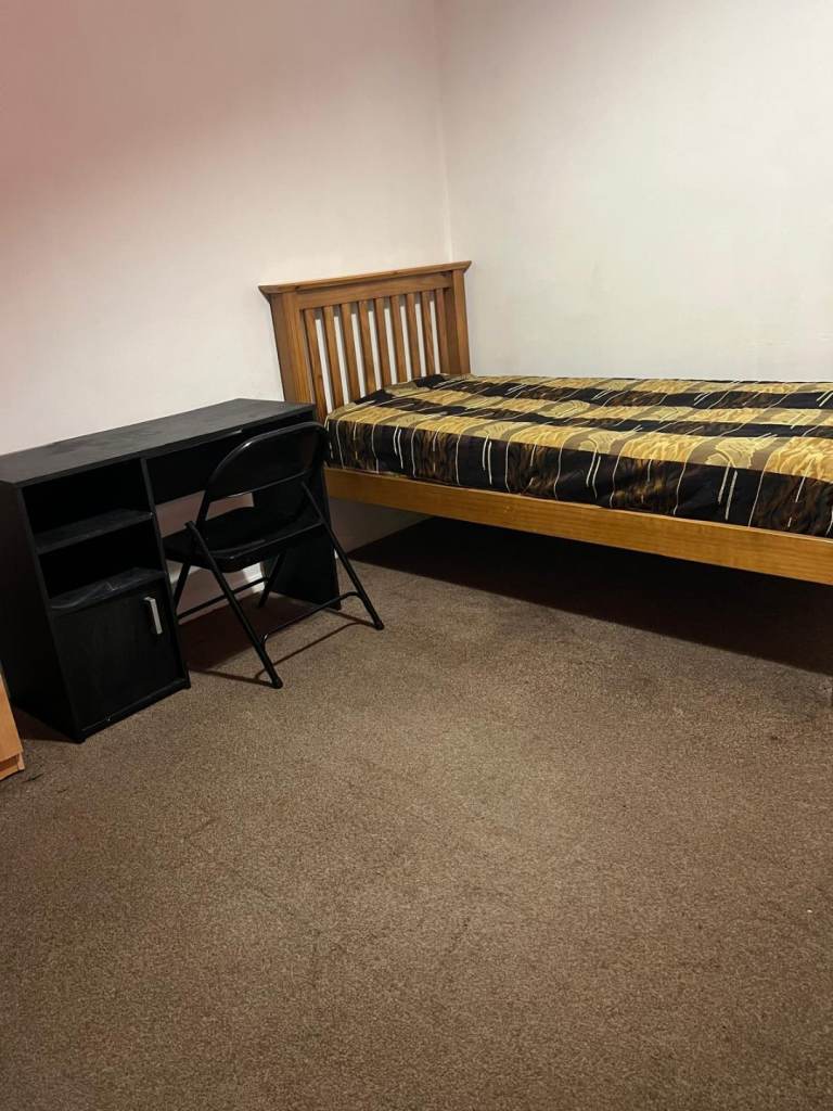 Double room for rent