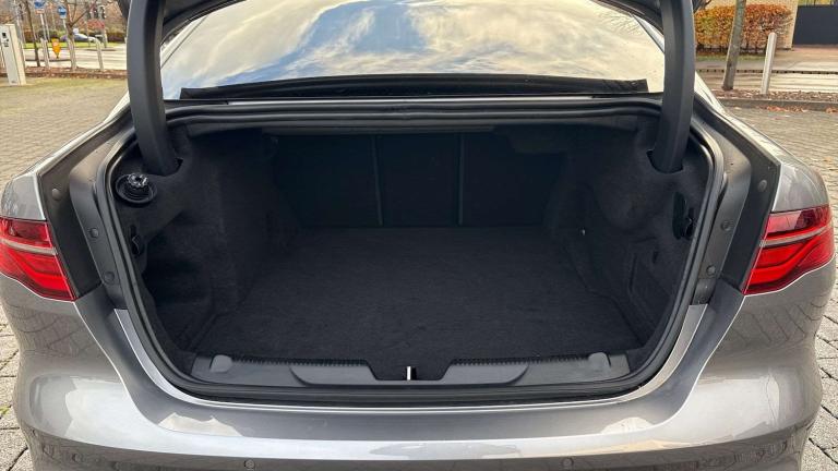 2021 Jaguar XE 2.0 D200 R-Dynamic Black 4dr Auto Saloon Diesel Automatic