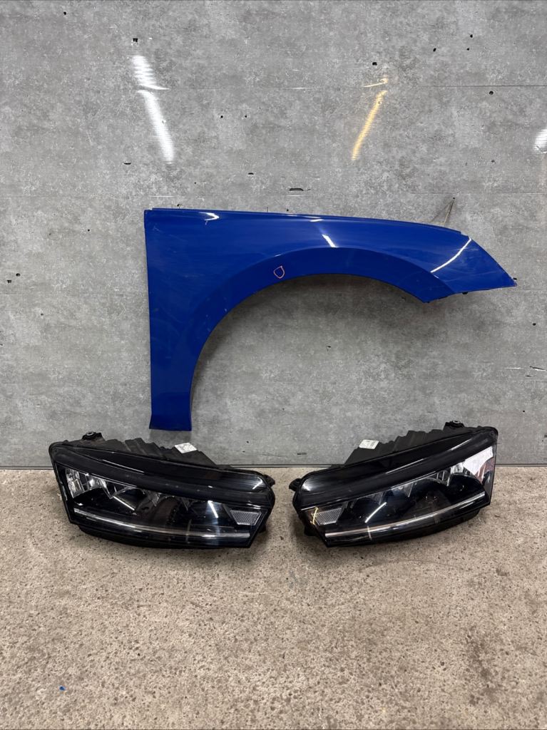 Skoda Octavia Headlight 2020 - 2024 + Drivers Wing Genuine