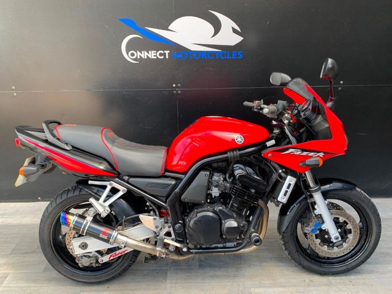 YAMAHA FZS 600 FAZER 2003 PROJECT BIKE HPI CLEAR