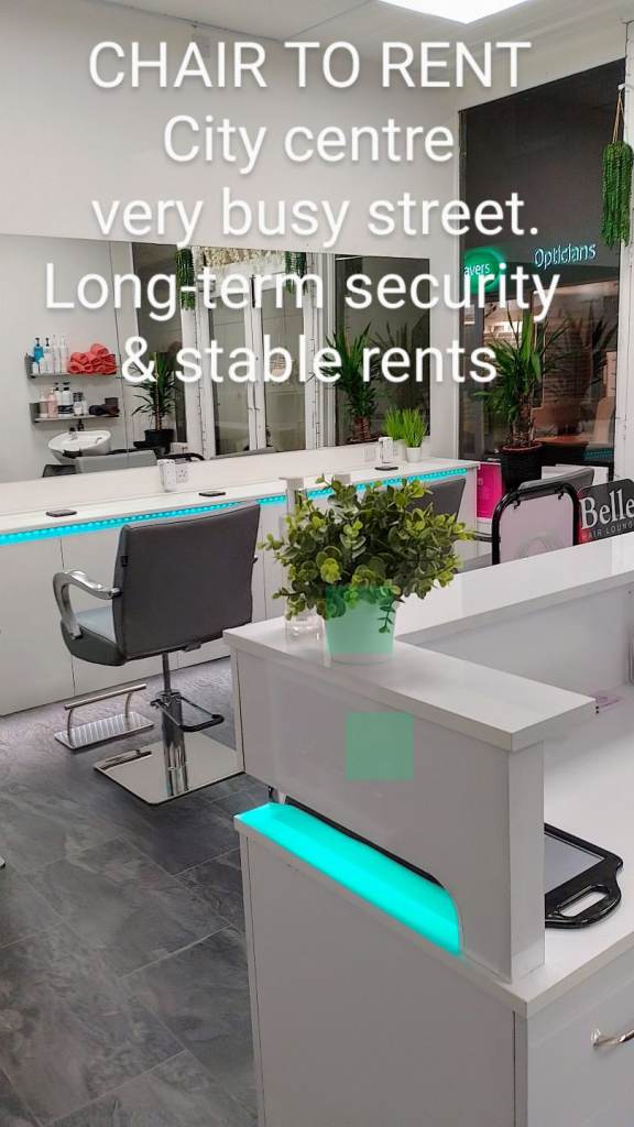 Chair to rent, the real city centre! Ground floor very prominent 