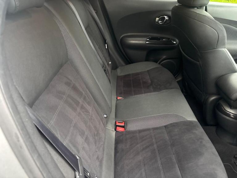 2017 Nissan Juke 1.6 N-Connecta XTRON Euro 6 5dr HATCHBACK Petrol Automatic