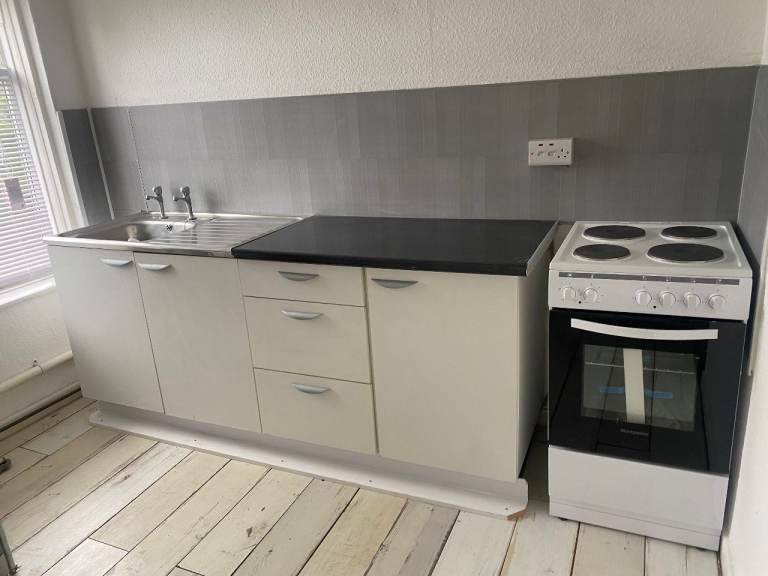 Bearwood one bedroom flat furnished £767pm