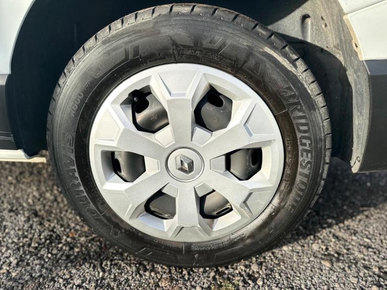 2023 Renault Trafic LL30 Blue dCi 130 Business+ Van PANEL VAN DIESEL Manual