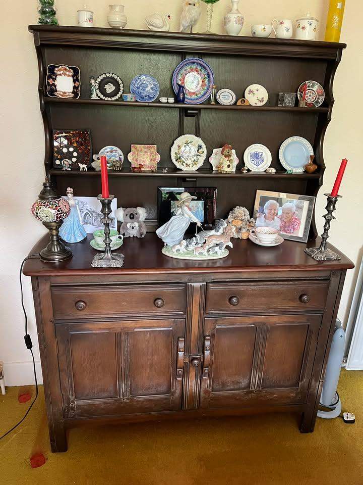  Vintage Ercol Old Colonial Welsh Dresser (Model 282D)