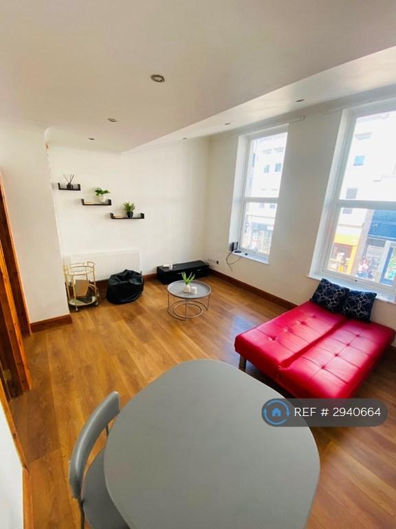 1 bedroom flat in West Street, Brighton, BN1 (1 bed) (#2940664)