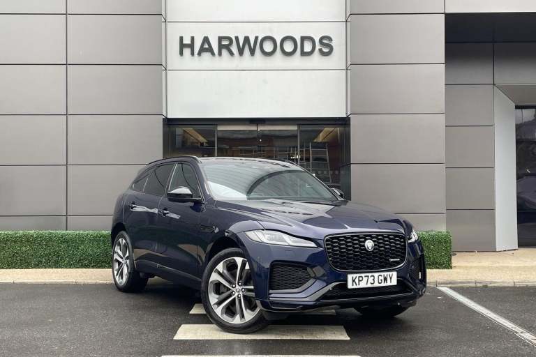 2023 Jaguar F-Pace 2.0 P400e 19.3kWh R-Dynamic HSE Black SUV 5dr Petrol Plug-in Hybrid Auto AW ES...