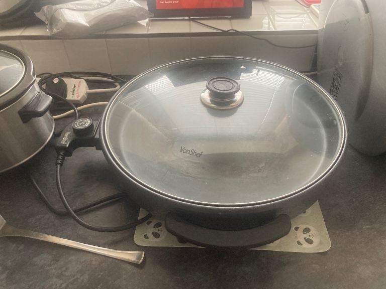 VonShef Electric Skillet with Glass Lid – Good Condition