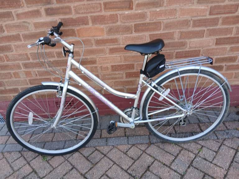 Falcon Trailfinder Ladies Cycle.