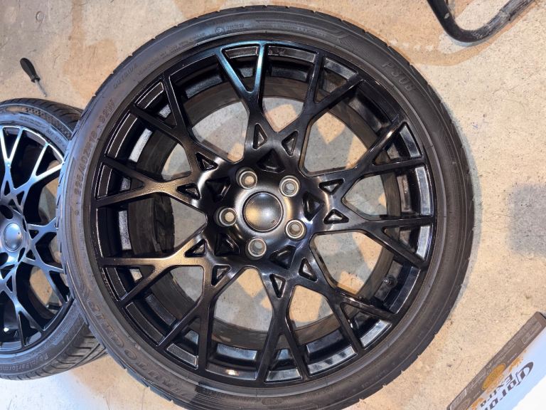 19” bespoke alloys with brand new tyres for Volkswagen and more