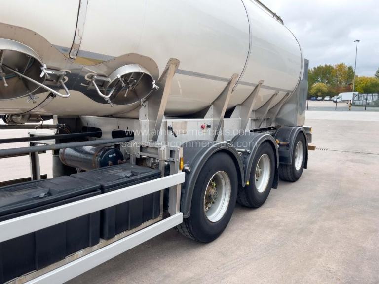 SAYERS MILK TANKER 29,000L CAPACITY 