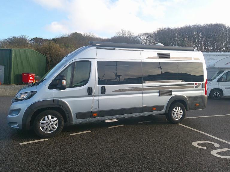 Auto-Sleepers Kemerton XL DIESEL MANUAL 2015/15