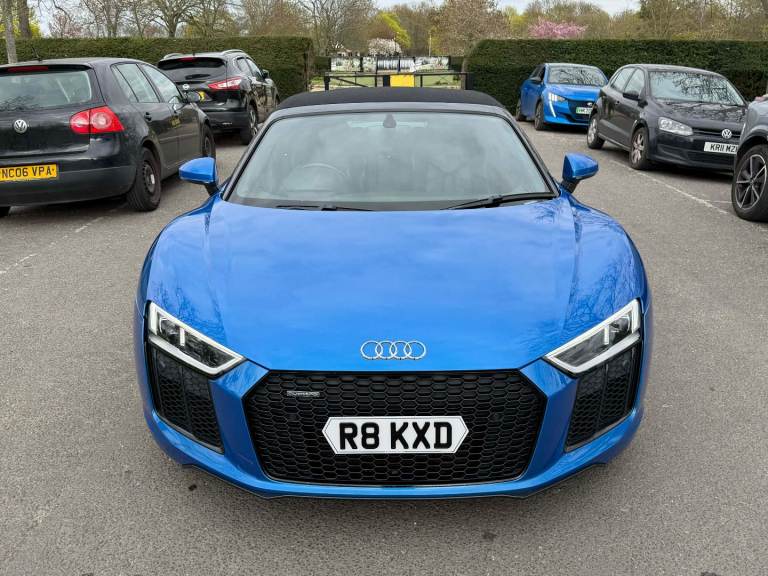 Audi, R8, Convertible, 2017, Semi-Auto, 5204 (cc), 2 doors