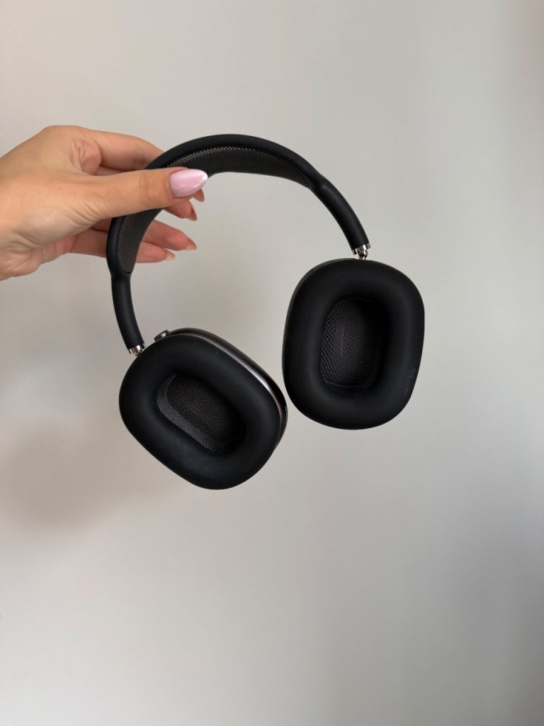 Apple AirPods Max in Black