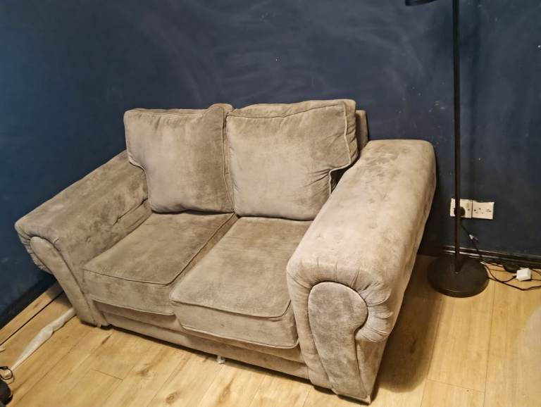 3 seater and 2 also double bed 