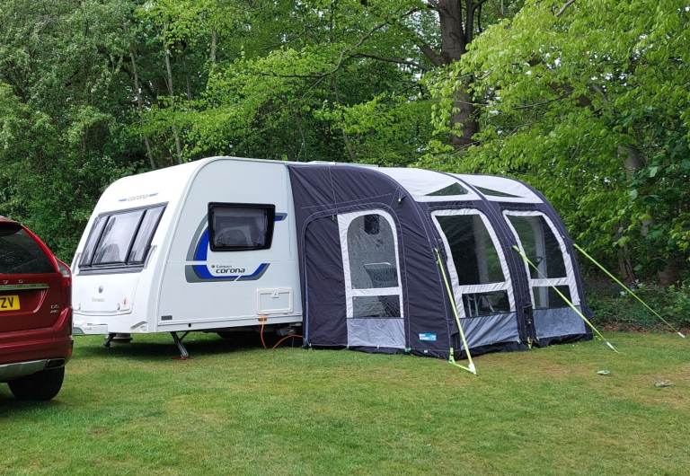 Kampa Dometic 260L Inflatable Awning 