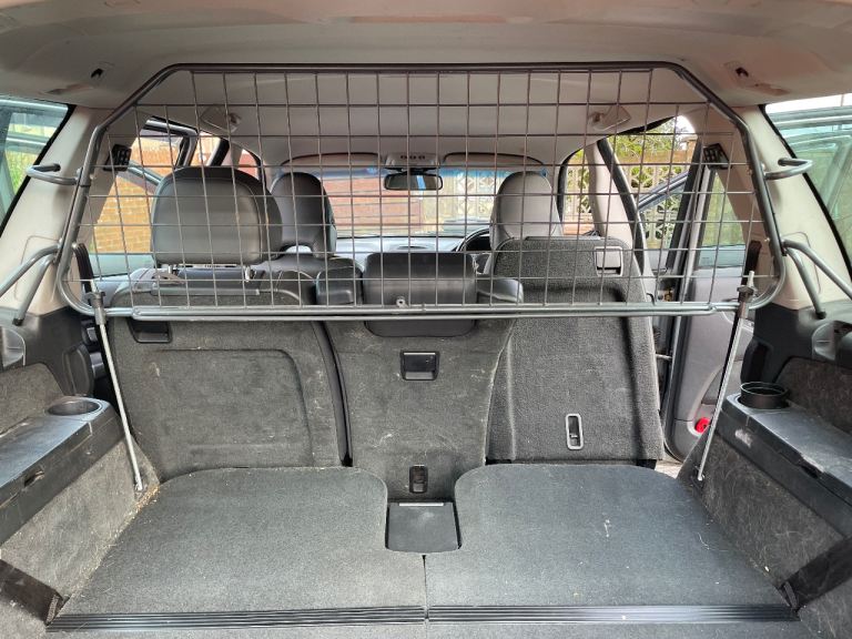 XC90 (2004-2014) Metal Dog Guard