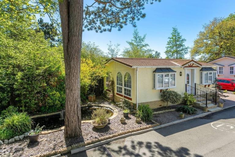 Cottage Park Home in Sleaford  - Lodge / Caravan 