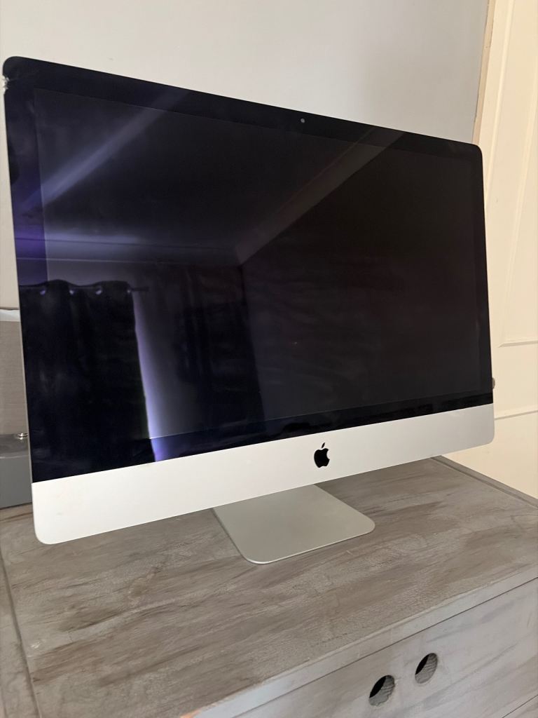 Apple iMac "Core i5" 3.3 27" (5K, Late 2015)